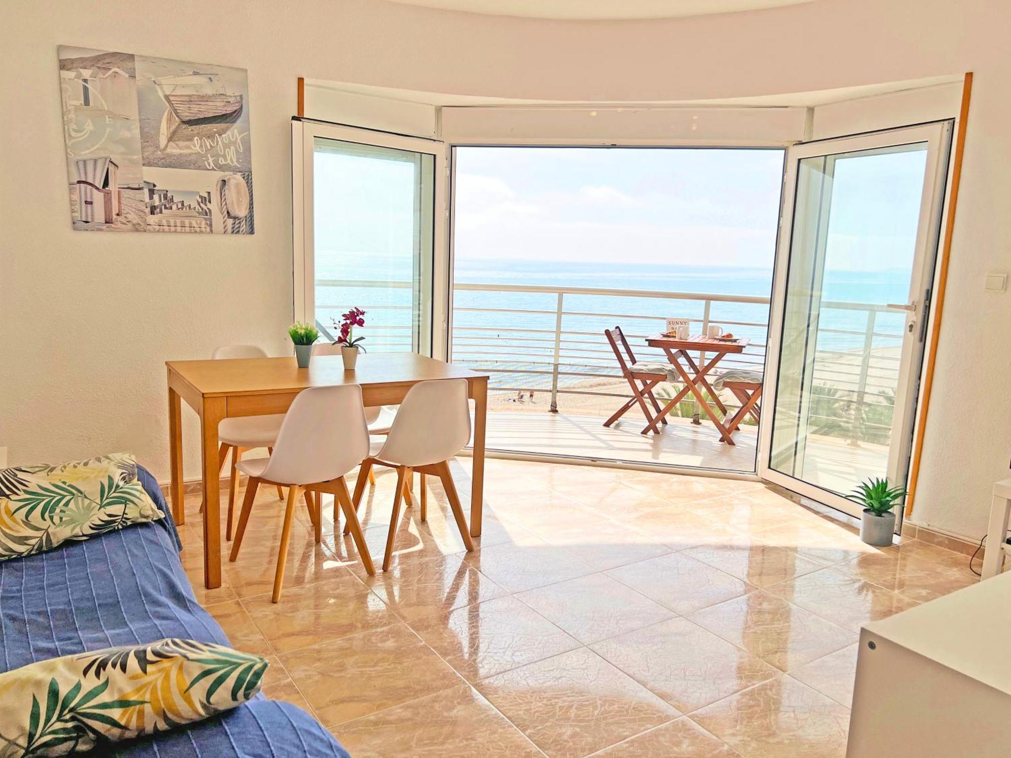דירות אל קאמפיו Atico Frente Al Mar 2 Terrazas Barbacoa Y Parking Sujeto A Disponibilidad מראה חיצוני תמונה