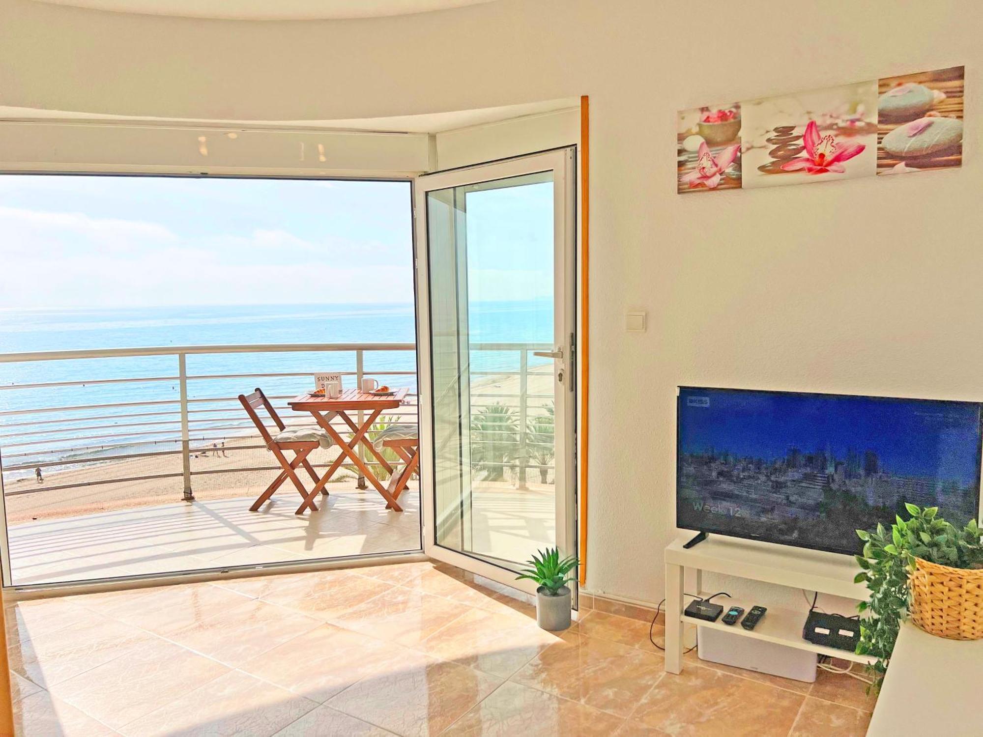 דירות אל קאמפיו Atico Frente Al Mar 2 Terrazas Barbacoa Y Parking Sujeto A Disponibilidad מראה חיצוני תמונה