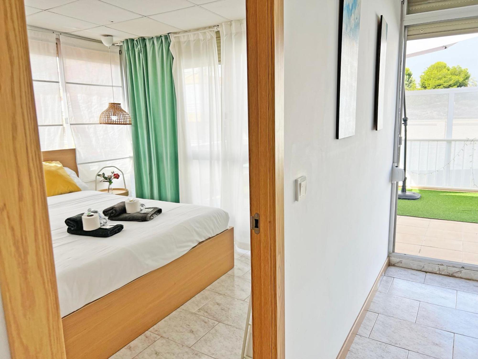 דירות אל קאמפיו Atico Frente Al Mar 2 Terrazas Barbacoa Y Parking Sujeto A Disponibilidad מראה חיצוני תמונה